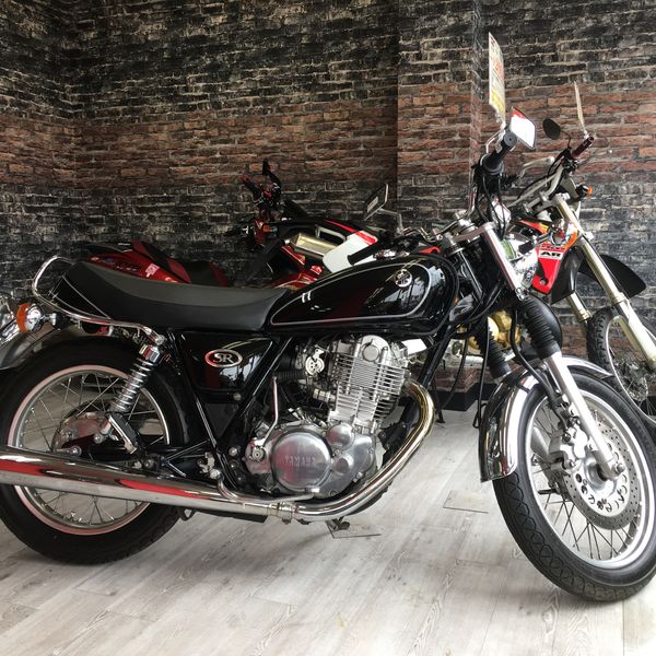 YAMAHA　SR400　中古車販売