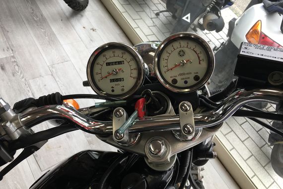 ヤマハSR400中古車