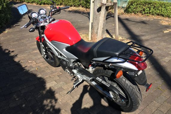 中古車 HONDA VTR250 | 八王子でバイクの整備やカスタムを行い快適な走行に繋げております