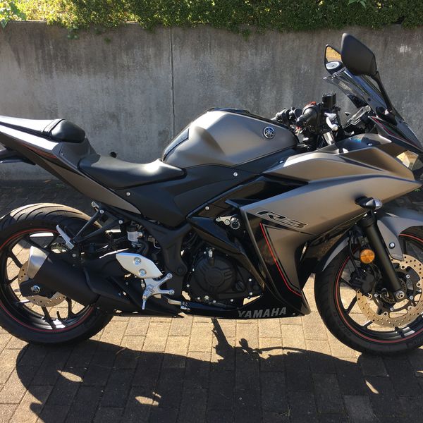 中古車　販売　YAMAHA　YZF-R3　極上車